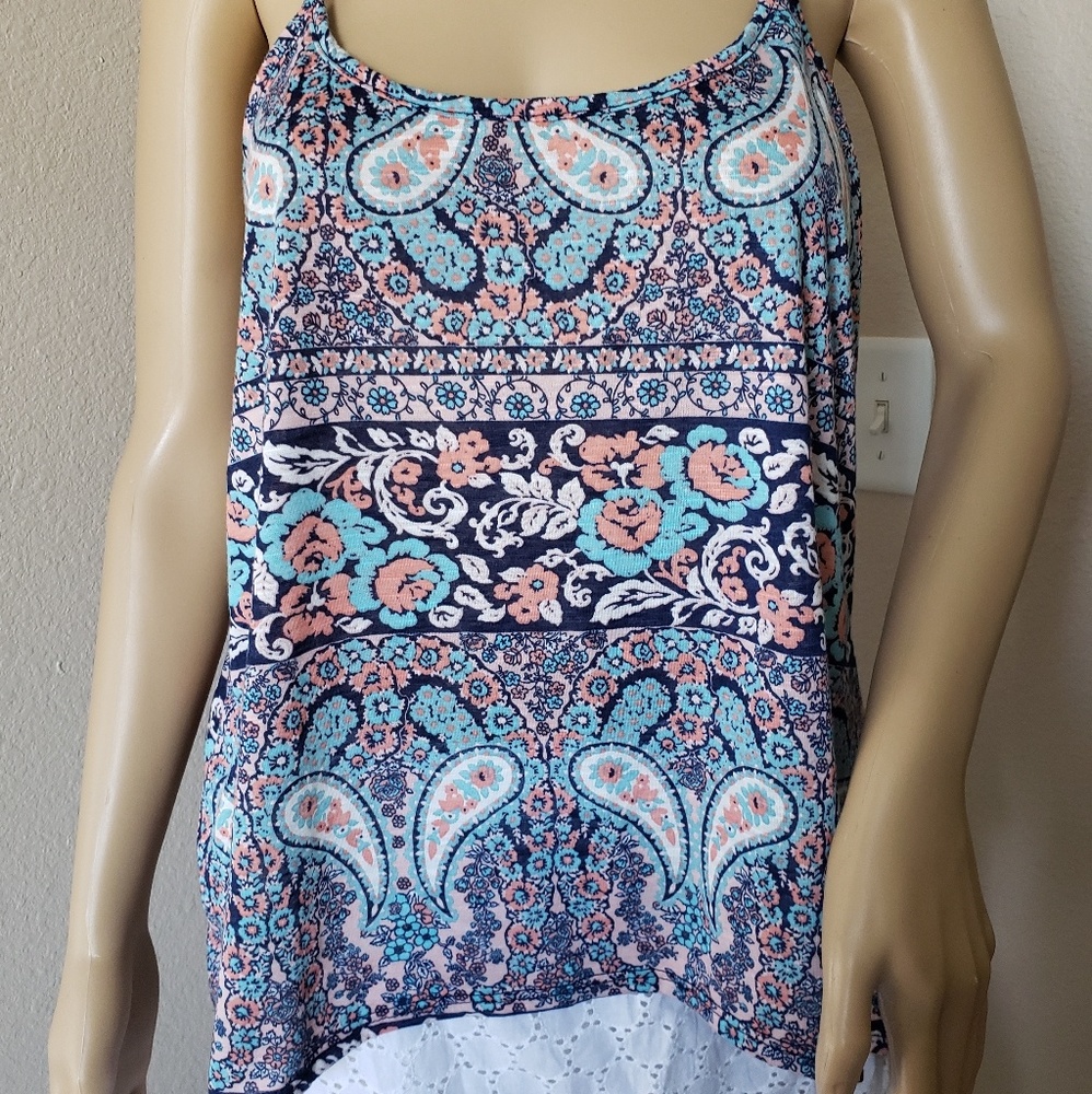 New with tags pausley patterned tank top